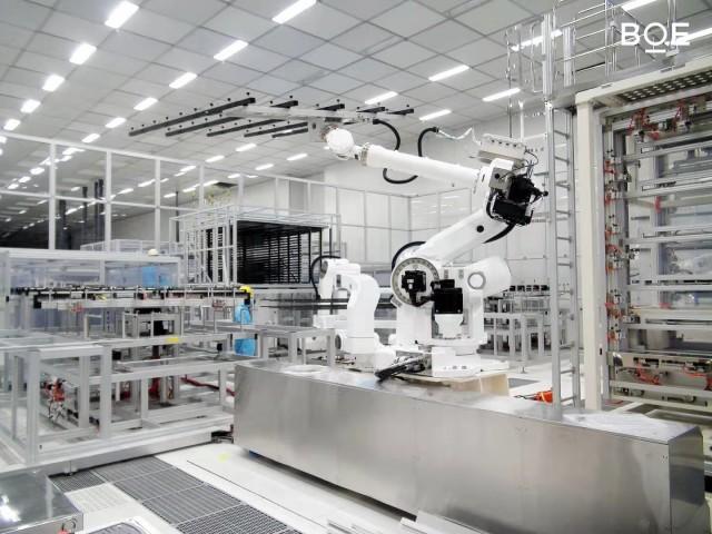 綿陽(yáng)京東方第6代amoled(柔性)生產(chǎn)線項(xiàng)目廠房?jī)?nèi)景  后面.jpg